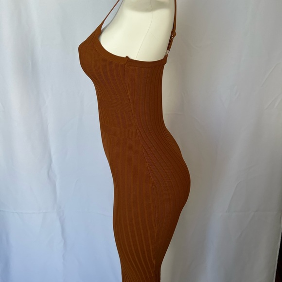 Orange Midi Dress size Medium - Picture 6 of 6